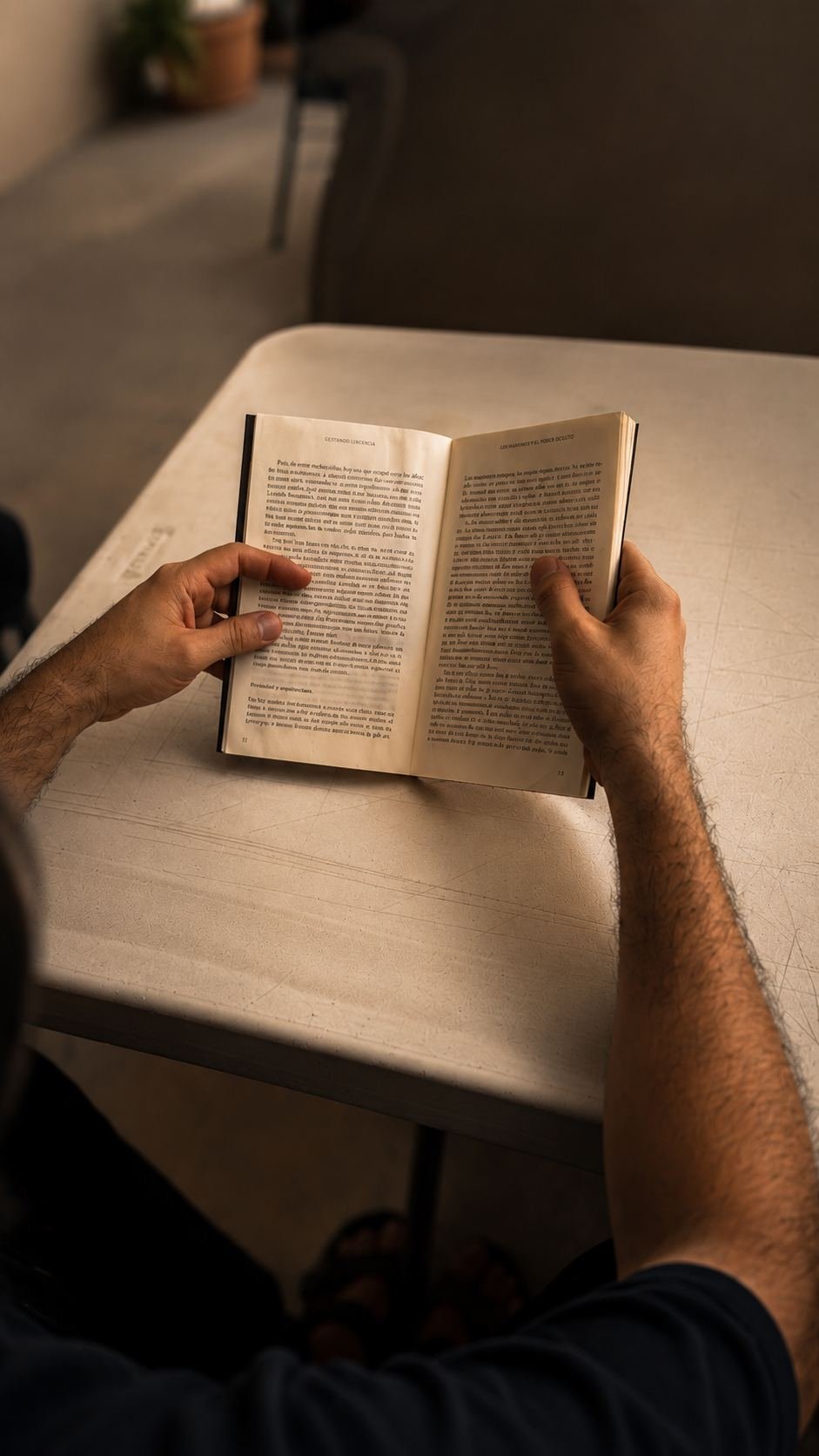 Momento de lectura durante el proceso terapéutico en Clínica Casa Calera, Tlaquepaque, Jalisco